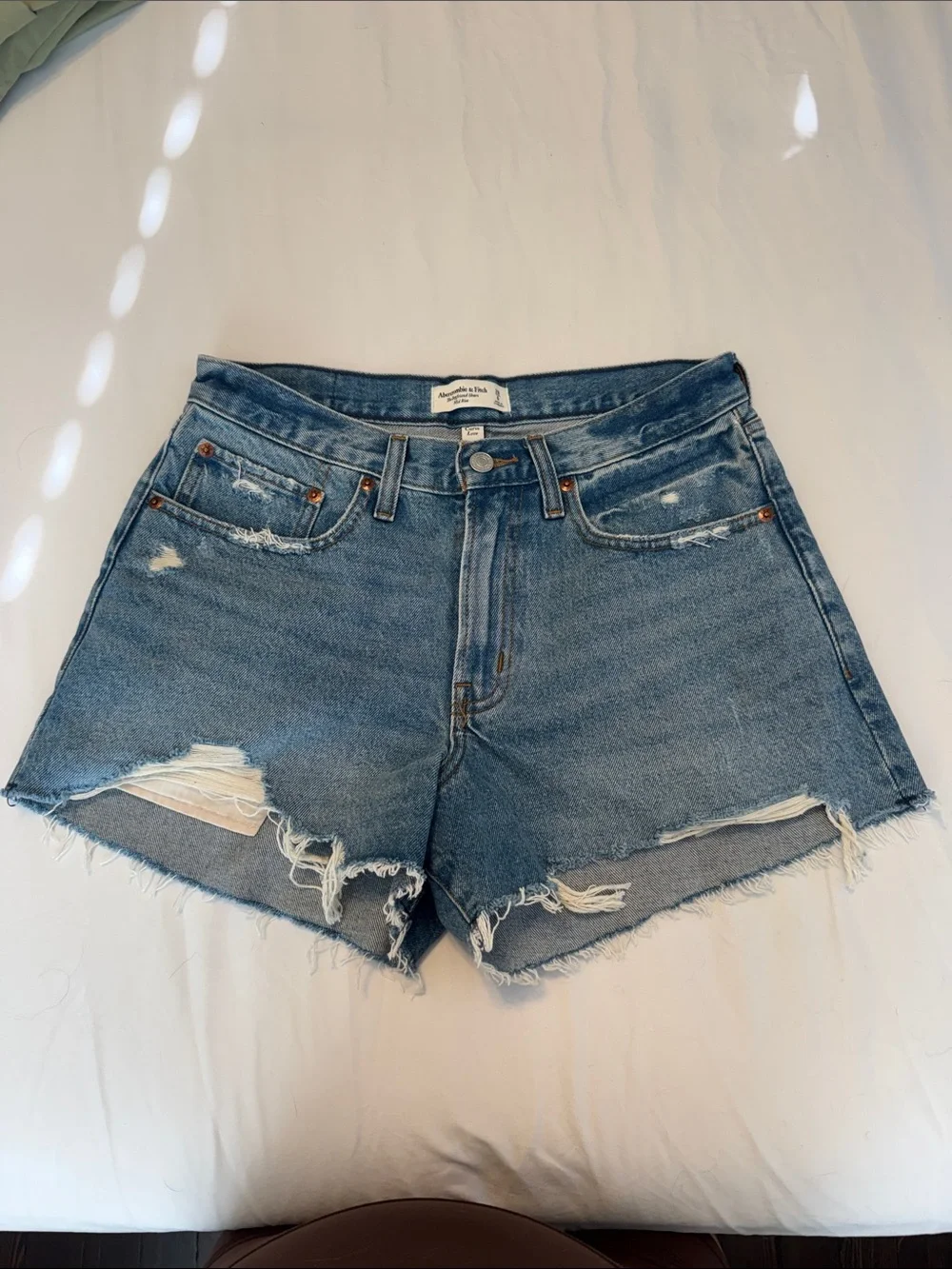 Abercrombie The Boyfriend Short Mid Rise
